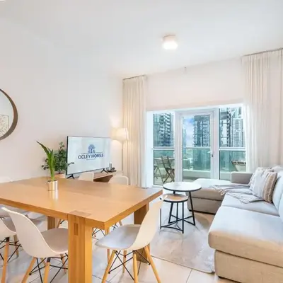 Beautiful Home at the Heart of Marina