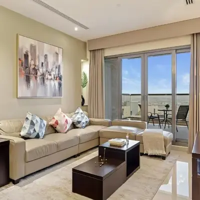 Cozy 2BR in Elite Downtown Residence with Canal view