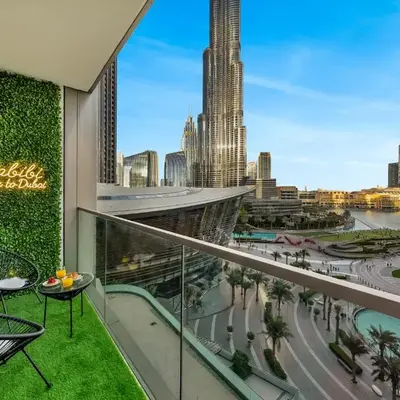 Luxury Two Bedroom Apartment with Balcony