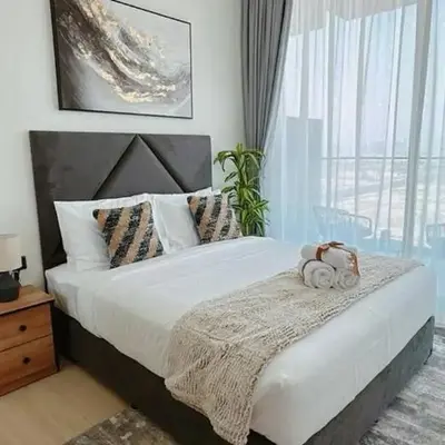 Stylish 1br Apt Jvc W Pool & Free Parking