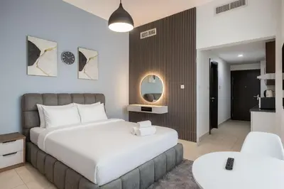 Gallery image of High-Floor Studio with Stunning Lake View in Dubai Marina in Dubai