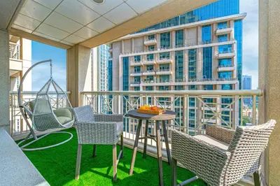 Gallery image of Modern 1BR with Balcony Near Burj Khalifa in Dubai