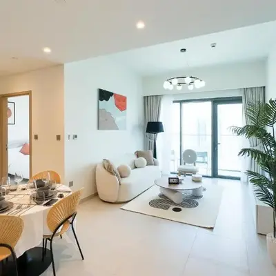 Cozy 1-BR in the heart of Dubai with skyline views