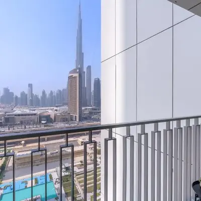 Vogue Downtown Views II with Direct Access to Dubai Mall Via a Climate Controlled Bridge