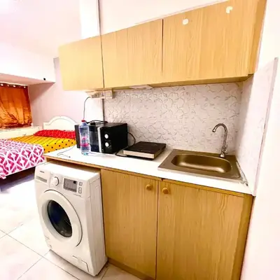 Flats in Dubai Emirates Tower Metro Station