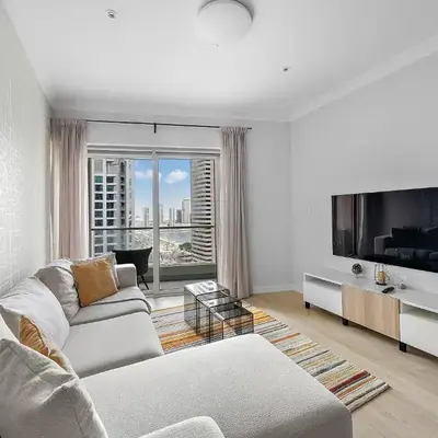 Spacious 1 BHK in Marina Heights