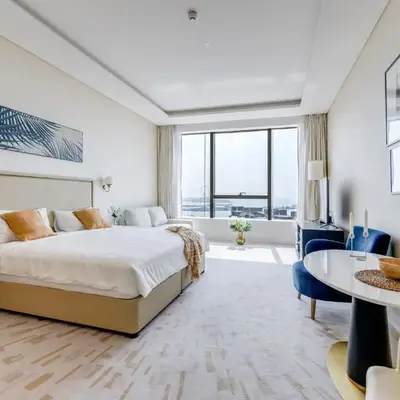 Luxury Palm Tower Studio Apartments with Pool and Fantastic Sea View