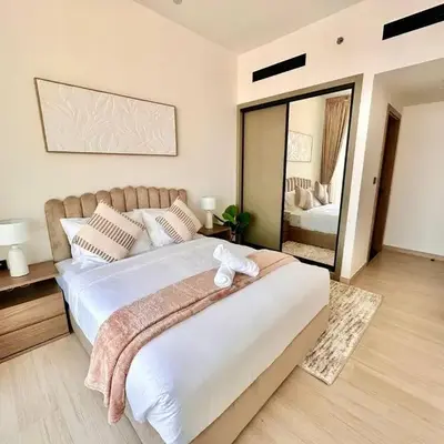 Modern 1br In Jvc Pool