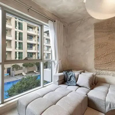 Stylish 1-BR Oasis Minutes from Burj & Dubai Mall