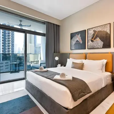 Upmarket Studio in Business Bay with a Gym and Pool