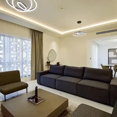 Luxury Escapes - Three-Bedroom Apartment with Lake View