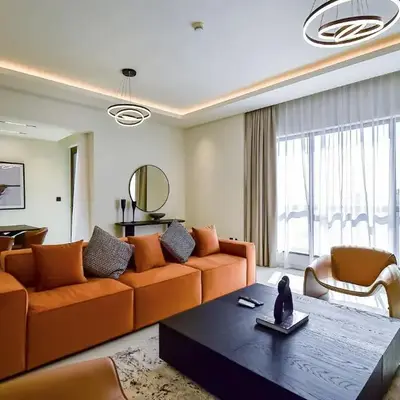 Luxury Escapes - Luxurious 2-Bedroom Apartment with Stunning Lake Views in JBR