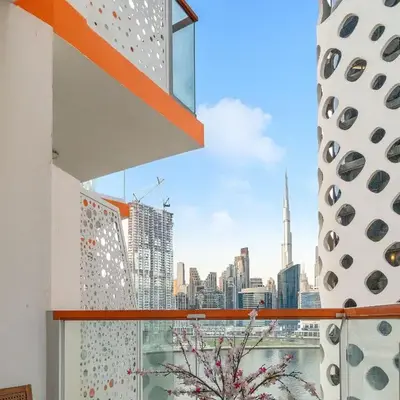 Stunning Waterfront Burj Views with Pool & Gym