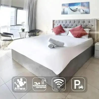 Studio in Dubai Marina by beach & Metro - Z313