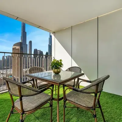 Kensington 3BR plus Maid Burj View & Dubai Mall Linked