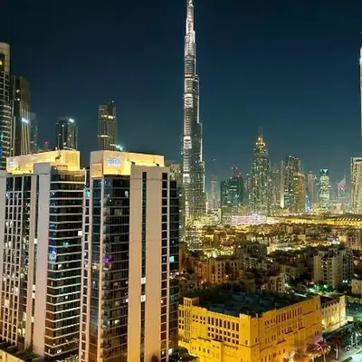 Burj & Beyond - Luxury Stay with Burj Khalifa View