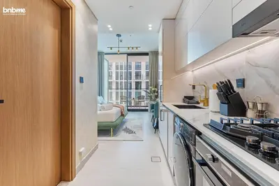 Gallery image of bnbmehomes - Binghatti Lavender in Dubai