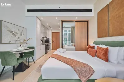 Gallery image of bnbmehomes - Binghatti Lavender in Dubai
