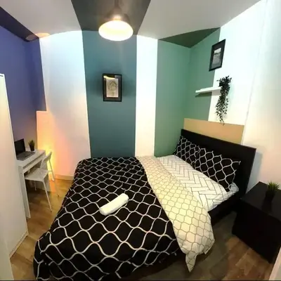 Twin Bed Partition Room Near ICM Metro