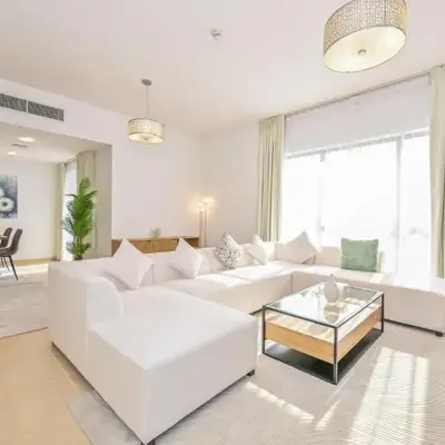 Blue Breeze - Elegant 3BR Apt with Panoramic Marina Views in JBR