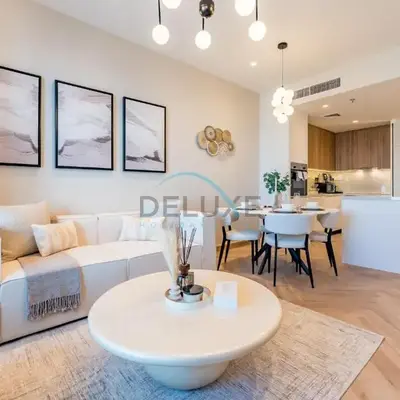 Remodeled 1BR with Sky-High Picturesque Marina Views