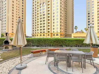Gallery image of Seaview Elegance! 1-Bedroom Retreat in Marina Promenade in Dubai