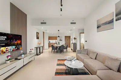 Gallery image of Luxe 4BR with Burj View l Pool & Gym in Dubai