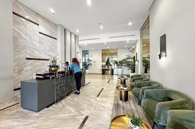 Gallery image of beautiful canal view 1-bedroom apartment in the heart of business bay in Dubai