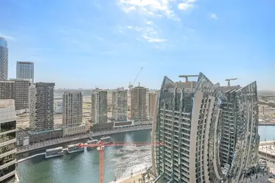 Gallery image of beautiful canal view 1-bedroom apartment in the heart of business bay in Dubai