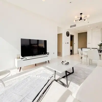 Azure - 1-Bed Luxury by Crystal Lagoon