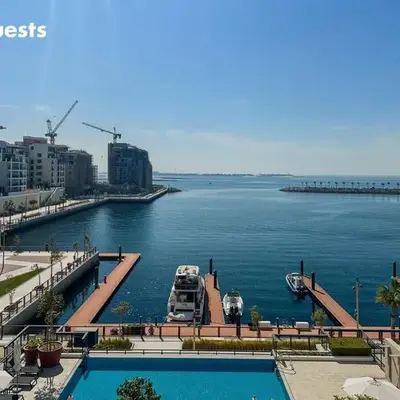 HiGuests - Elegant 1BR Retreat with Sea View in La Rive