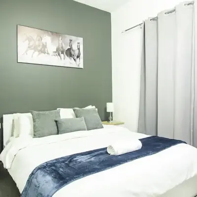 Marina Diamond 2 - Very Close to Metro - Cozy