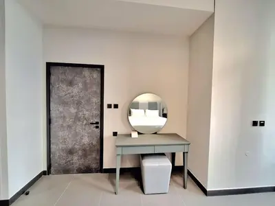 Gallery image of Jumeirah Lake Towers Stunning lake view Apartment MBL Royal Managed by SunnyHomes in Dubai