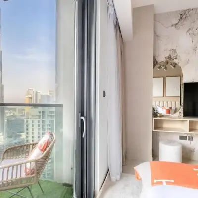 Luxury 4BR with Hermes Touch & Burj Khalifa View