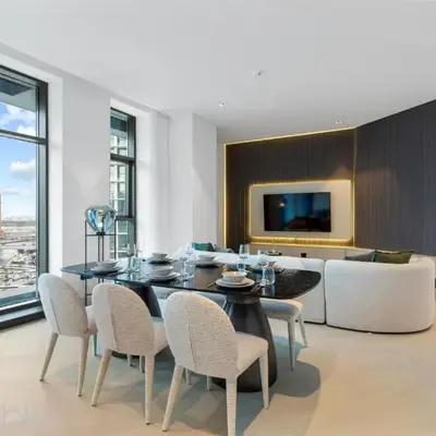 Luxe 2 Bedroom with Burj Khalifa and Canal Views