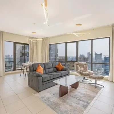 Downtown Retreat 1BR with Skyline Views & WiFi