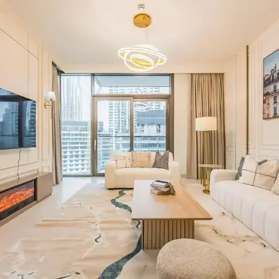 the 'Paris' Condo - Stylish 2Bd with Burj View