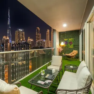 Stunning Burj View - Cozy 2BR - 5 min Dubai Mall