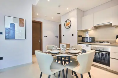 Gallery image of STAY BY LATINEM Luxury 1BR Holiday Home CVRA704 near Downtown in Dubai