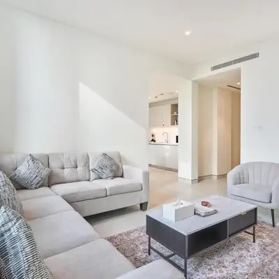 STAY BY LATINEM Luxury 1BR Holiday Home CVG 710 Near Burj Khalifa
