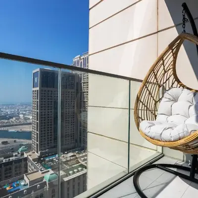 Luxury 2Br Apt Stunning Views in Amna Tower by Simply Comfort
