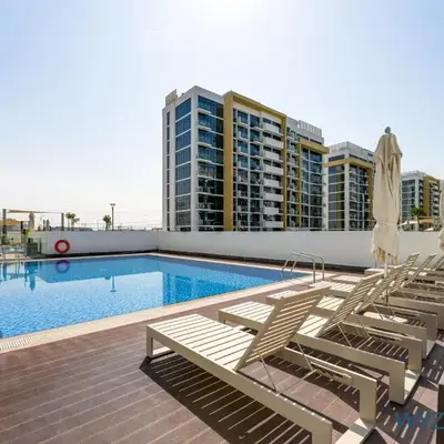 Winter Bliss Studio Azizi Riviera 9 Pool View