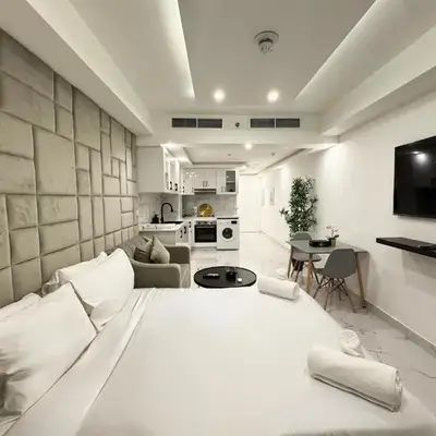 Modern & Stylish Studio Retreat
