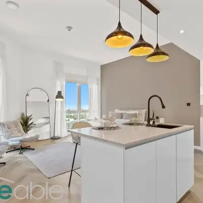Spacious refurbished Studio steps away from metro