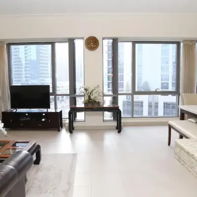 Luxury Two Bedroom Apt Facing Burj Khalifa