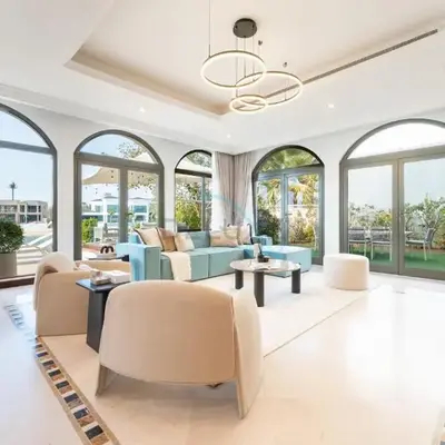 Beachfront 6BR and Assistant's Room Villa with Private Pool