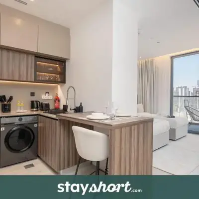 StayShort - Sleek Studio in The Ivy Tower