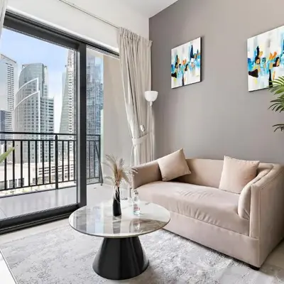Stylish 1BR In Zada Tower With Pool Views
