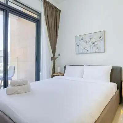 Chic Modern Studio in Azizi Riviera