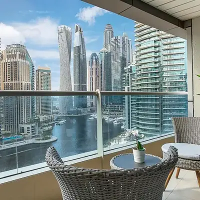2BR Breathtaking Waterfront Heart of Marina